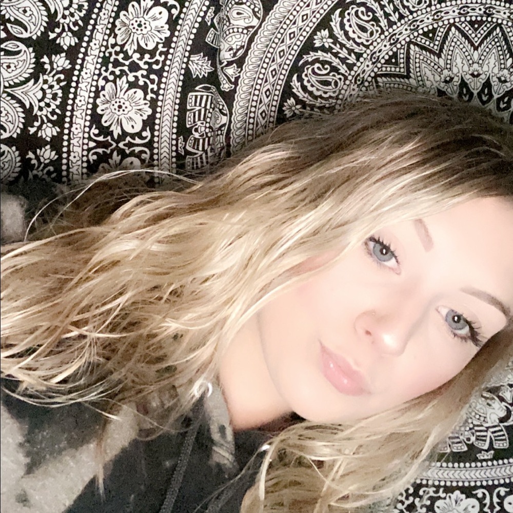 Meet your Posher, Breanna